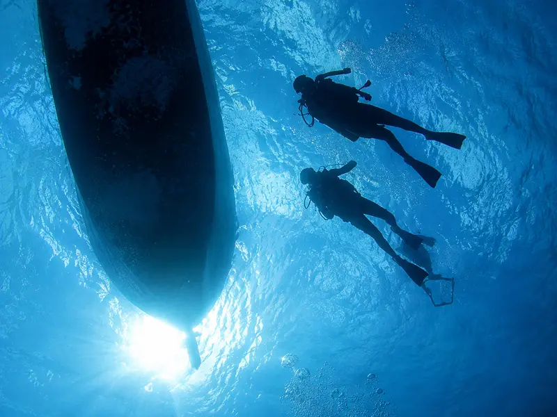 PADI open water certification scuba courses for small groups in Cancun Mexico